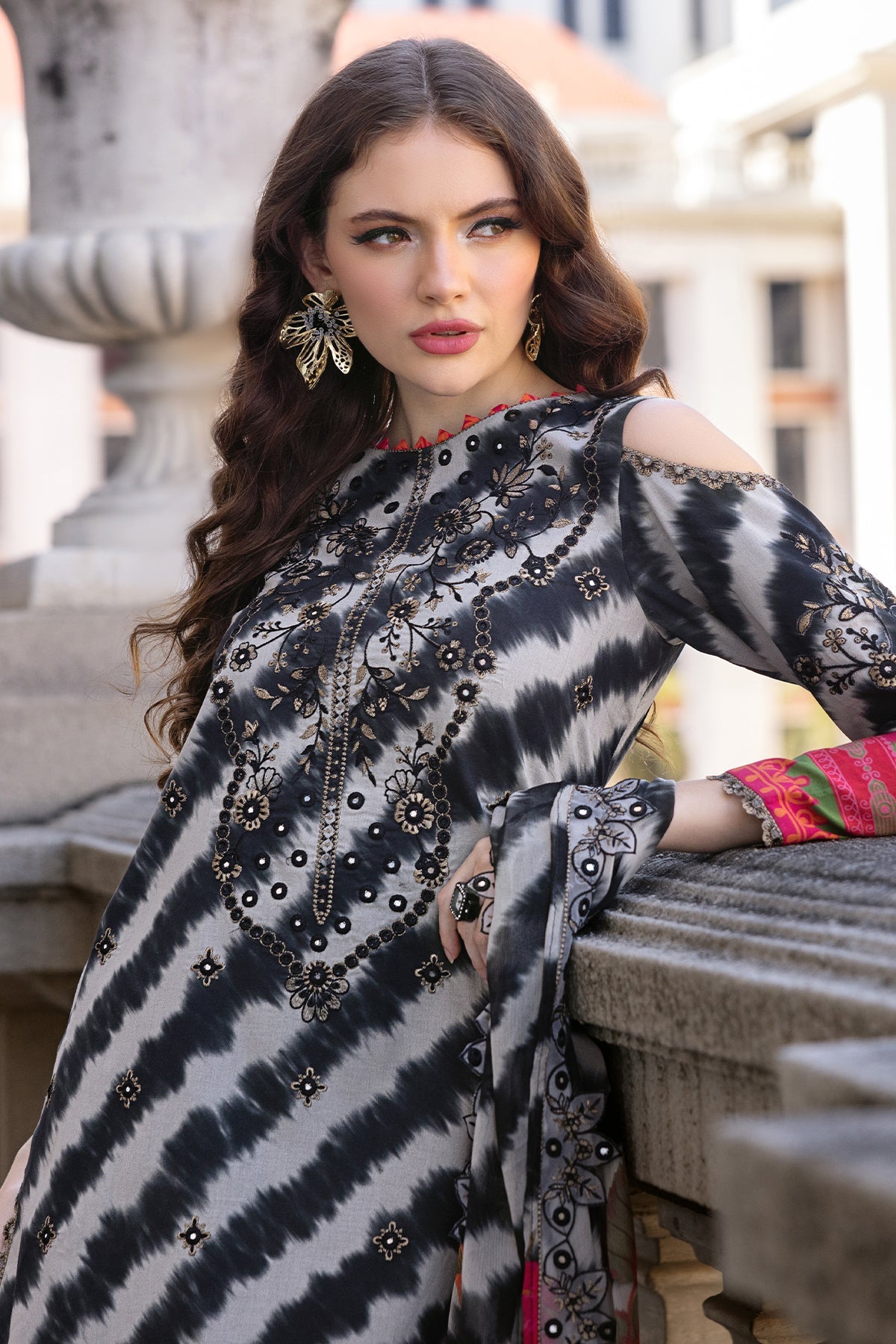 CHARIZMA | LUXURY LAWN DIGITAL PRINTED WITH EMBROIDERED UNSTITCHED 3 PIECE SUIT | AGHAZ E NOU AG5-01