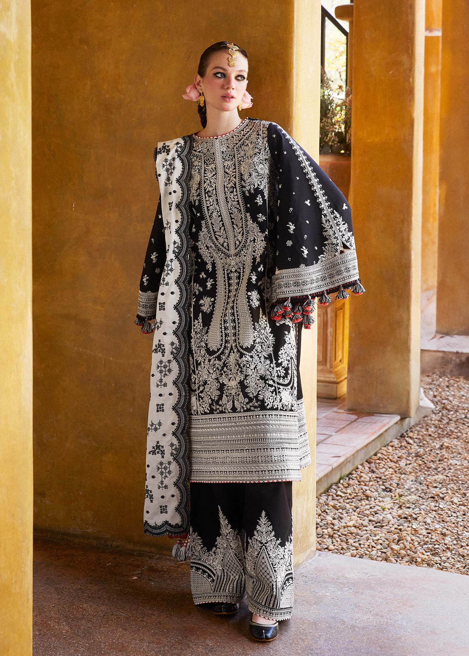 SHAMS BY HUSSAIN REHAR | ELEGANTLY PREMIUM EMBROIDERED LAWN | UNSTITCHED 3-PIECE SUIT