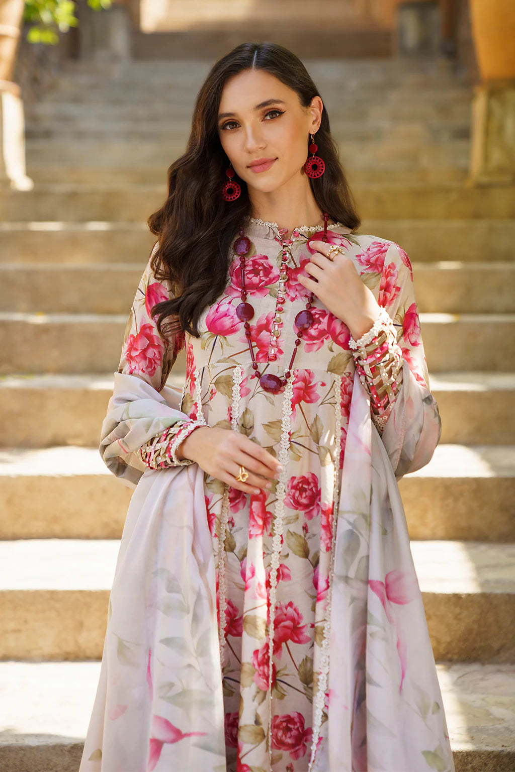 IZNIK | DIGITAL PRINTED LAWN CHICKENKARI WORK WITH HEAVY EMBROIDERED | UNSTITCHED 3-PIECE SUIT