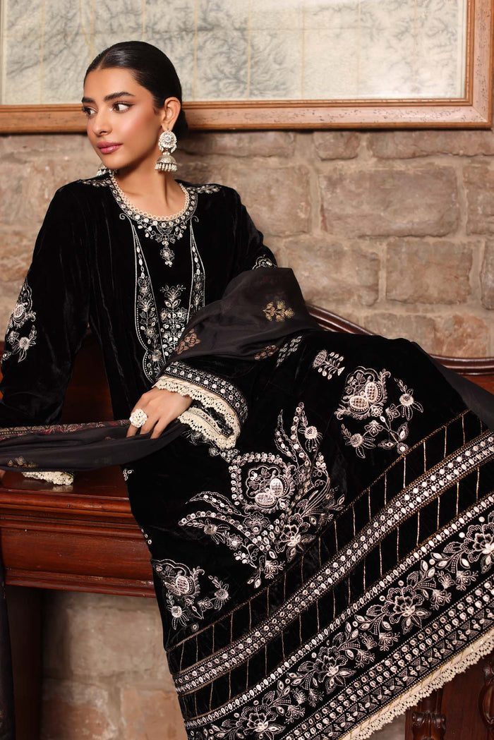 NOOR BY SAADIA ASAD EMBROIDERED BLACK VELVET SUIT