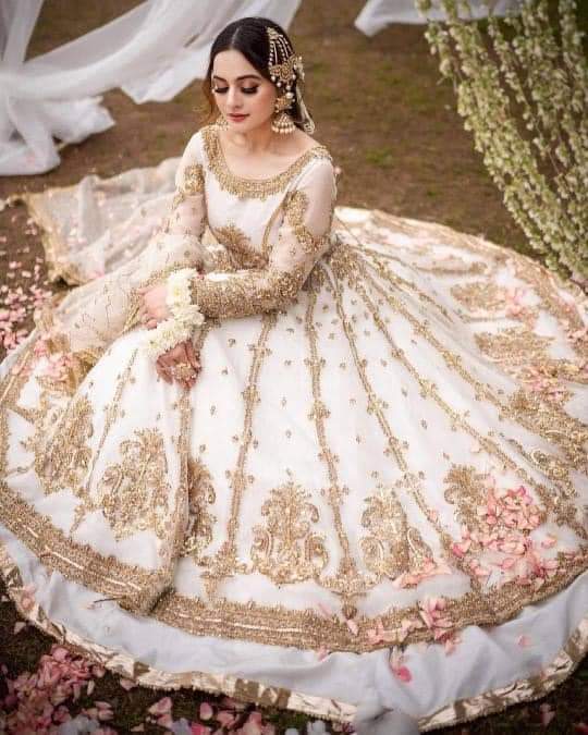 aiman khan engagement dress designer aiman khan engagement dress designer
