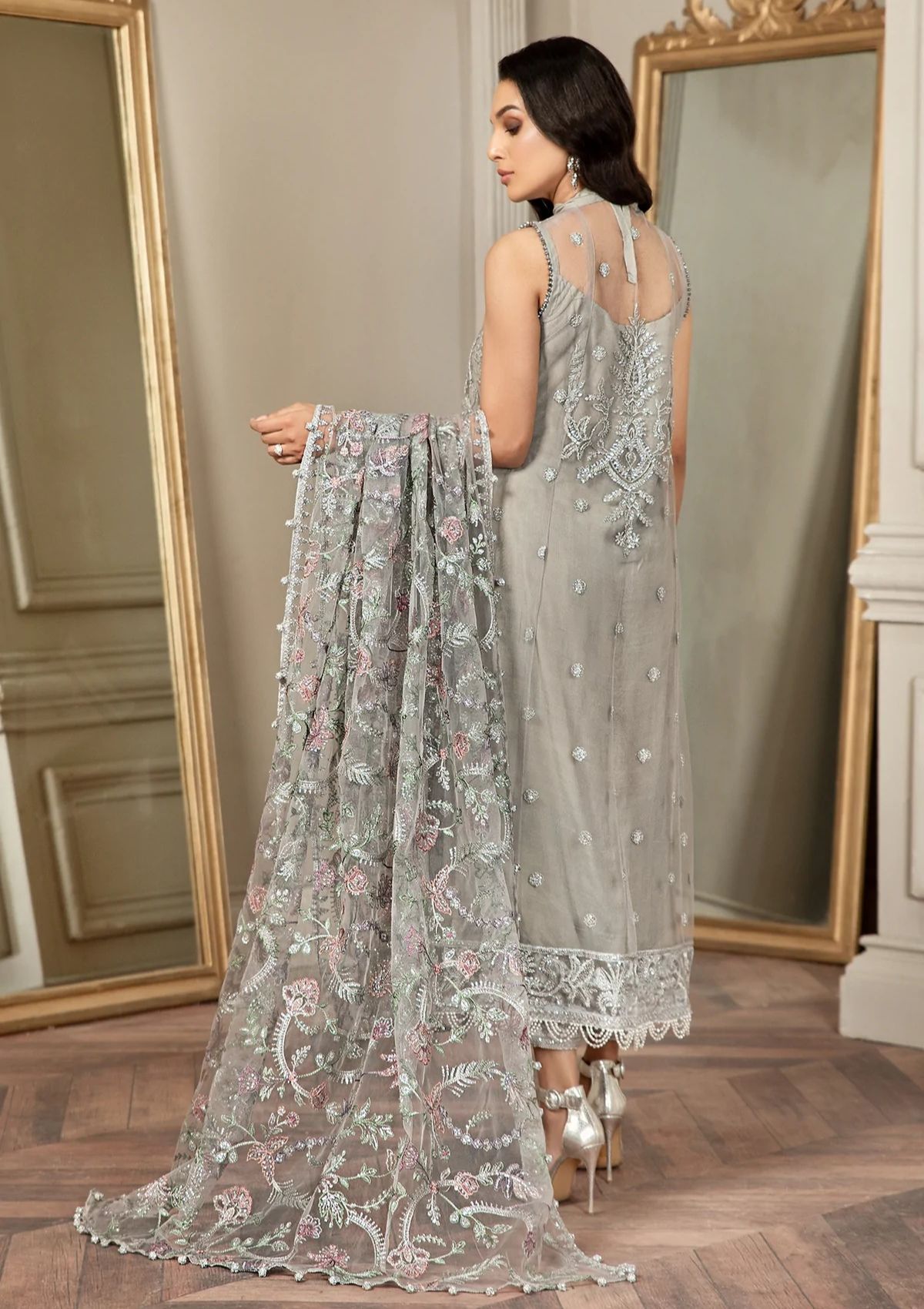ZARIF MEHROZ FESTIVE FORMAL COLLECTION GRACE Shanzay Outfit ZARIF MEHROZ FESTIVE FORMAL COLLECTION GRACE Shanzay Outfit