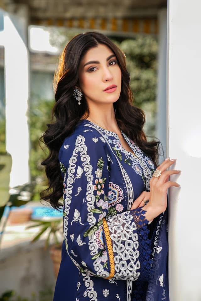 BLUE | THE ELEGANT DESIGN | HEAVY EMBROIDERED LAWN COLLECTION 2025! UNSTITCHED 3-PIECE SUIT