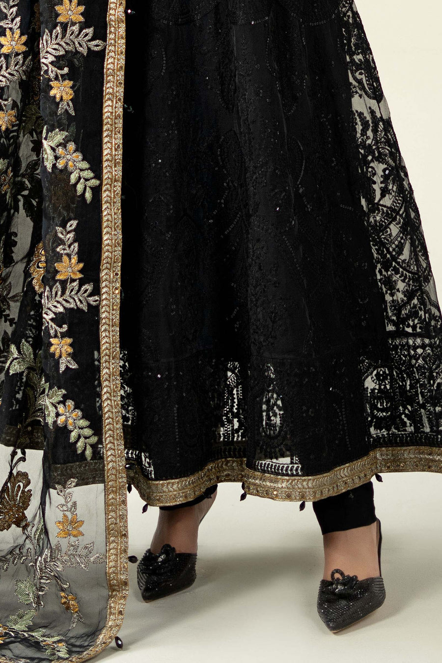 MARIA• B | LUXURY FULLY HEAVY MULTI THREAD EMBROIDERED SEQUENCE WORK WITH MOTI & HANGING TASSELS WORK ORGANZA FORK | UNSTITCHED 3-PIECE SUIT | SF-EF23-09R1