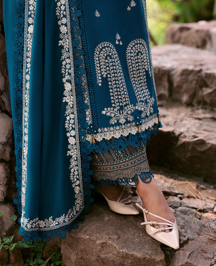 NAYA BY REPUBLIC WOMEN'S WEAR | HEAVY THREAD EMBROIDERED LAWN | UNSTITCHED 3-PIECE SUIT | D6-B