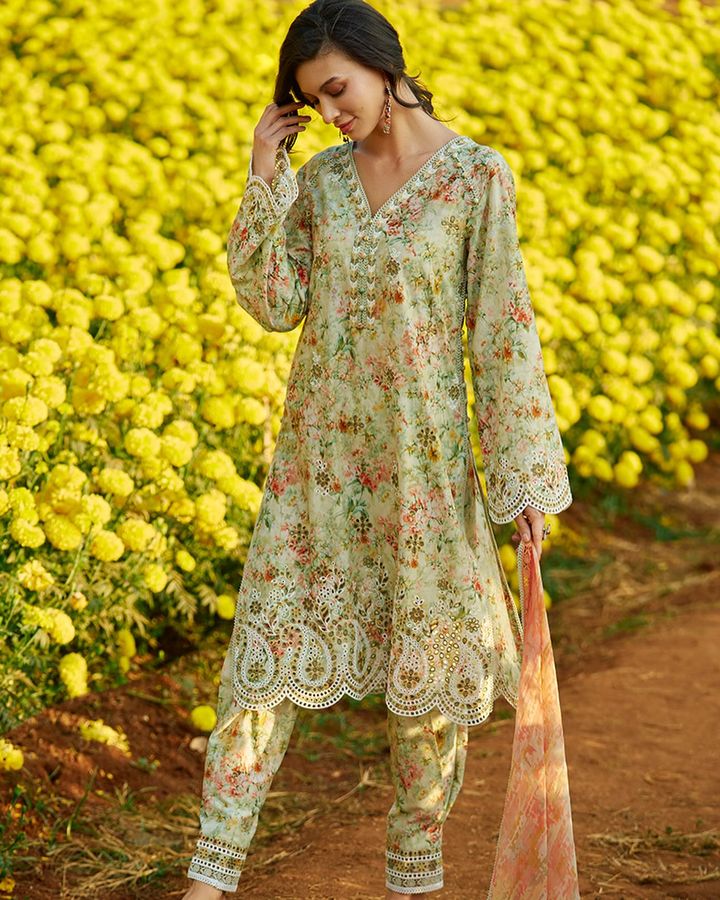 Image Printkari Luxury Lawn Collection