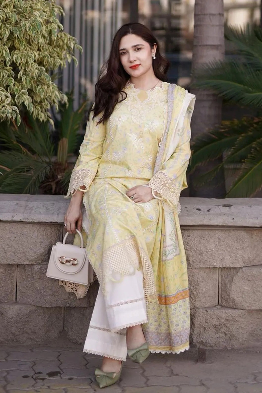 SHEZLIN BY AABYAAN LUXURY LAWN | DIGITAL PRINTED WITH HEAVY CHICKENKARI  WORK EMBROIDERED | UNSTITCHED 3-PIECE SUIT | AR-03 SOHA