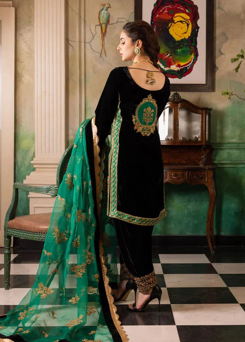 ZAINAB CHOTTANI - LUXURY VELVET EMBROIDERED THREE PIECE SUIT